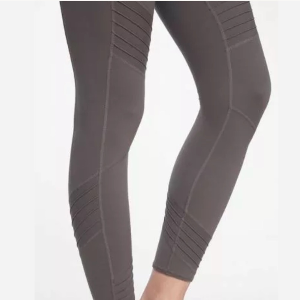 ATHLETA Stash Pocket Moto Tight Black NWT - Picture 3 of 3
